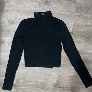 H&M divided black turtleneck